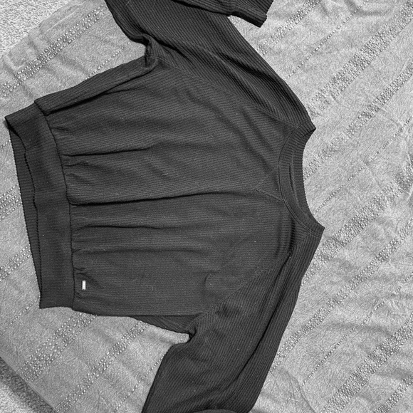 Hollister Sweaters all 3 bundle - Picture 3 of 5